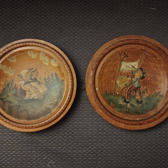 Vintage Hand Painted Wooden Plate Wall Hanging - Picture 2 of 6